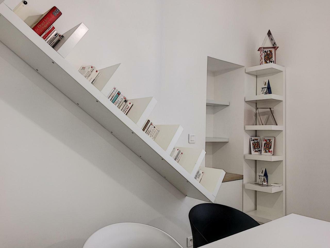 Nestor&jeeves - House Of Cards - - Very Close Sea Apartment *